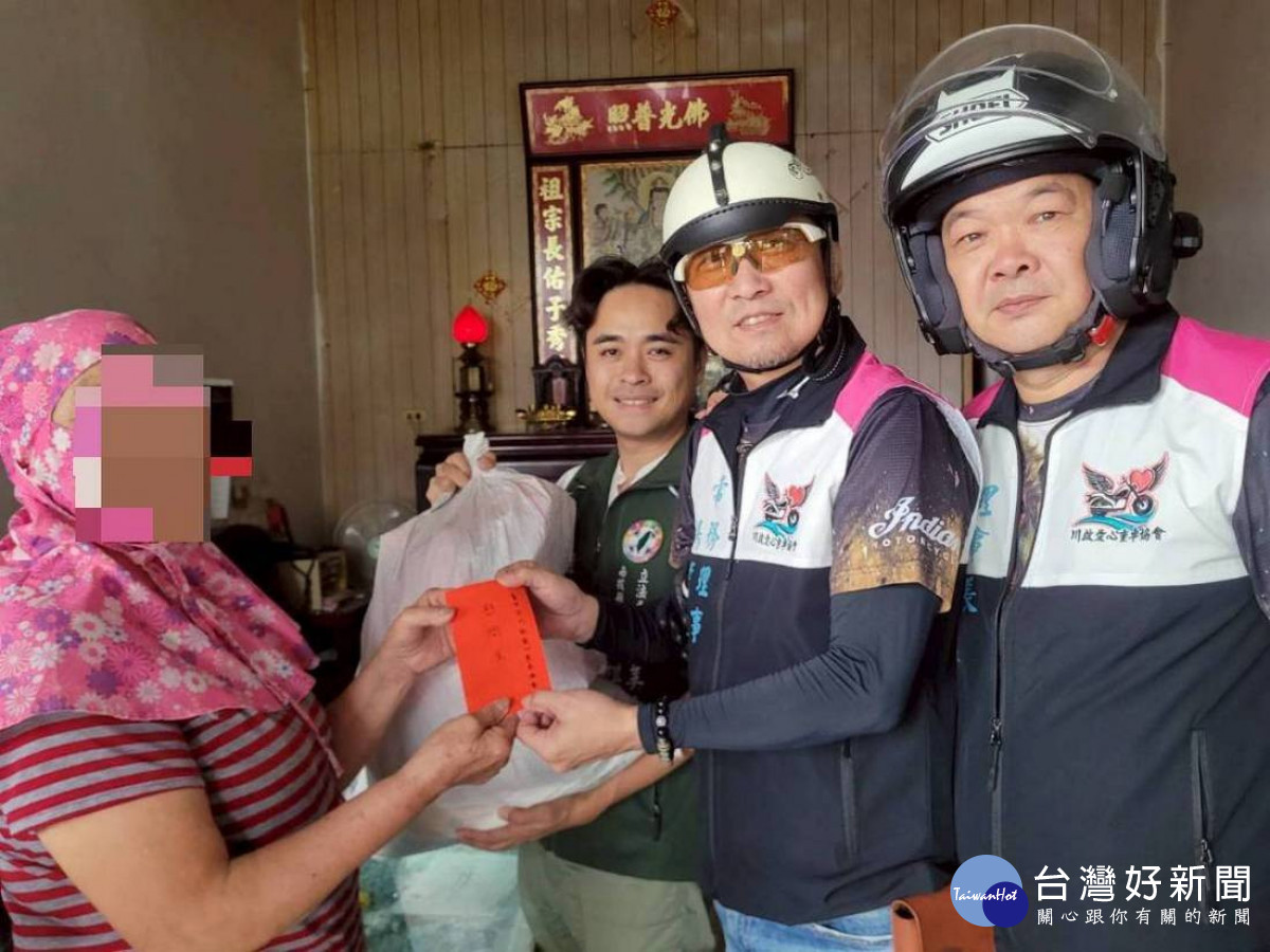 臺中市川啟愛心重車協會號召志同道合的愛心車友，來到南投縣集集鎮「玉映社區關懷據點」舉辦《鐵騎送暖‧幸福映集》愛心關懷活動。（協會提供）