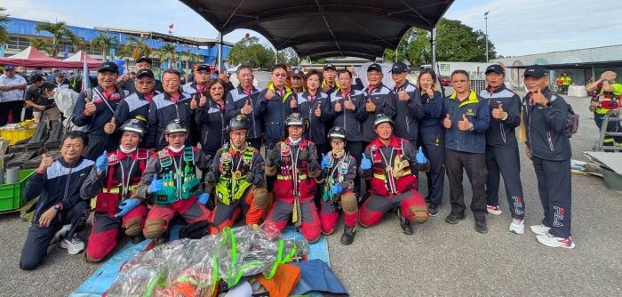 專業精湛團隊精神佳 新北義消競技3項特優全國第一 31 《圖說》新北市車禍救援隊完成高強度任務項目後合影留念,第二排中右消防局長陳崇岳。〈消防局提供〉
