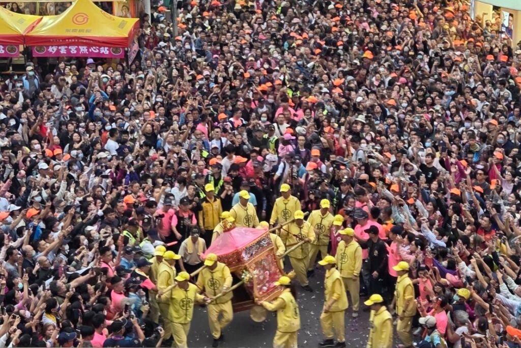 百年首次 新北警維護白沙屯媽祖贊境新北 警出動空拍機全程掌控 三日零治安事件 26 %E4%B8%89