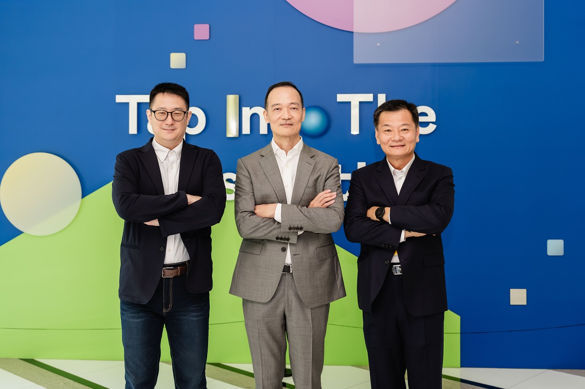 ◤ 敦陽科技以專業的整合服務規劃,協助友達光電於高雄亞灣區建置 NVIDIA DGX H200 算力中心,未來將持續深化與友達光電子公司宇沛永續的合作,共同推動企業智慧製造。