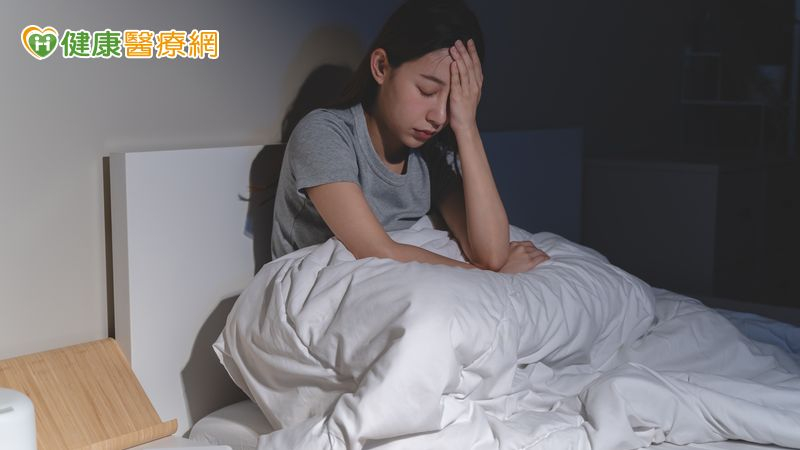夜間頻做惡夢是警訊?中醫:夜間驚醒與「氣血不足肝氣鬱結」有關