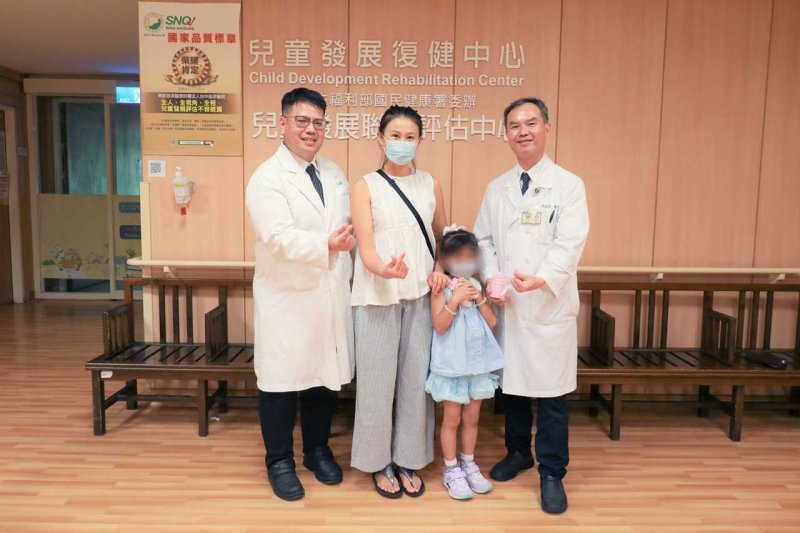 台中慈濟醫療團隊攜手家屬 A流腦炎女童奇蹟康復