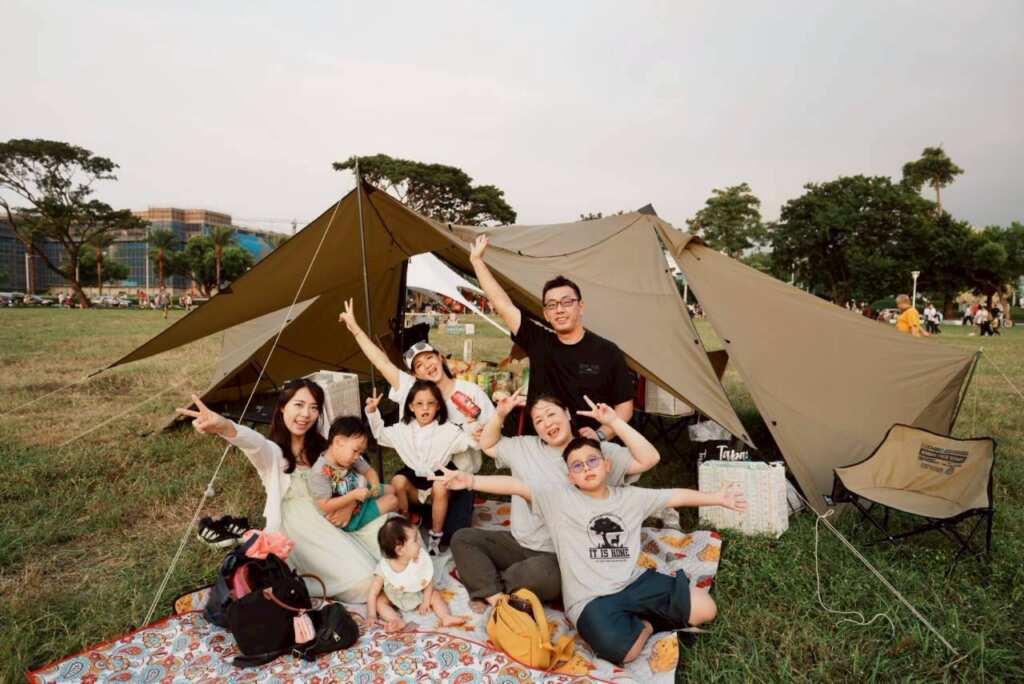 ▲「2025高雄Wild Wild野生活」完美落幕!六頂百萬級風格帳篷義賣助公益,吸引60萬人潮嗨翻衛武營。