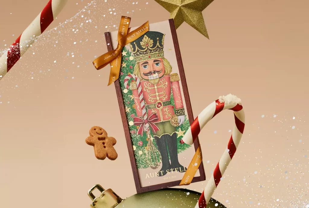 Aunt Stella 詩特莉即日起推出「胡桃鉗典藏木盒」及「Juniper 小熊暖心袋」。