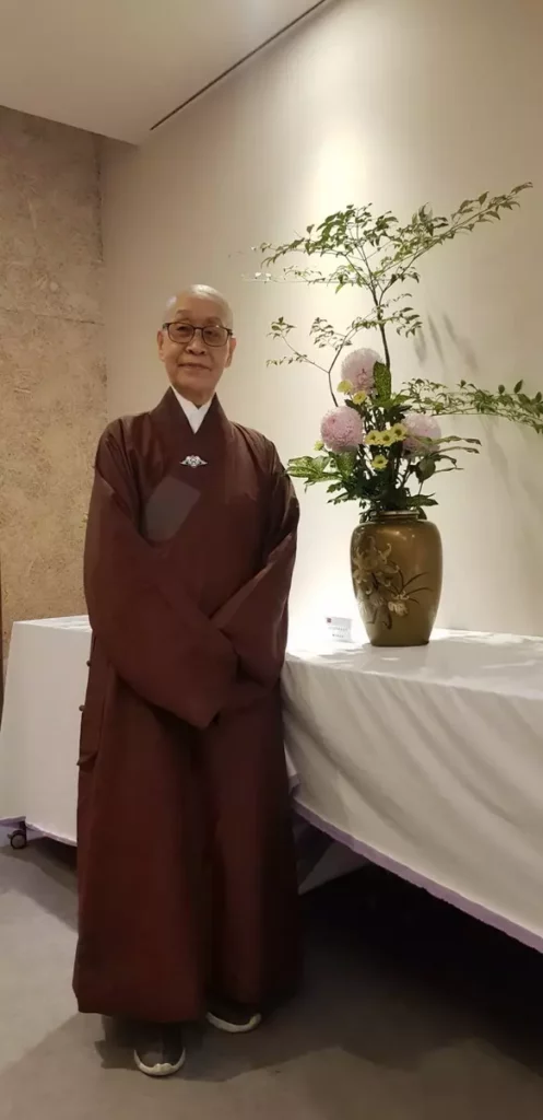 花道家釋日華法師