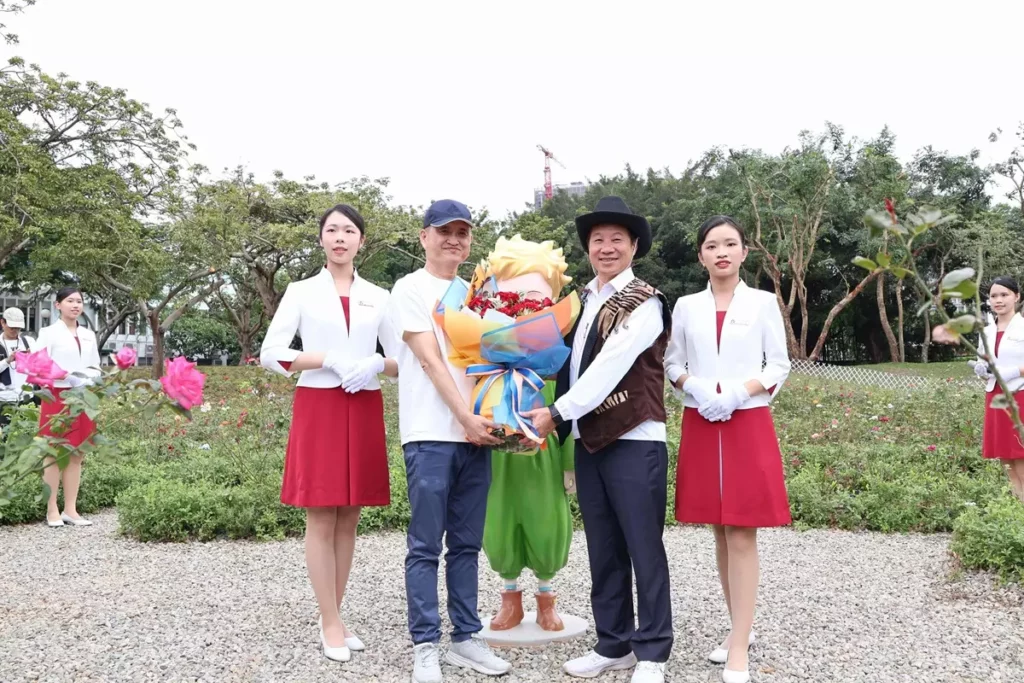 東海大學創校七十週年慶祝活動「小王子玫瑰園」於新東海湖畔揭幕。(圖/東海大學提供)