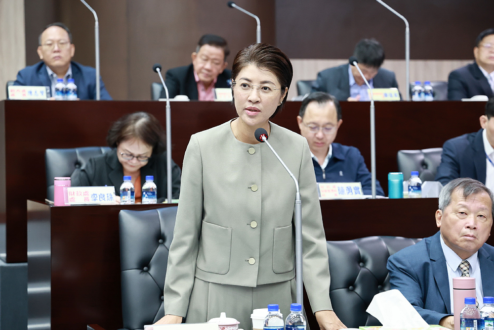 陳淑惠關心南投焚化爐建置 許淑華強調「要發展」:技術只會越做越嚴格 258 陳淑惠關心南投焚化爐建置 許淑華強調「要發展」:技術只會越做越嚴格 257