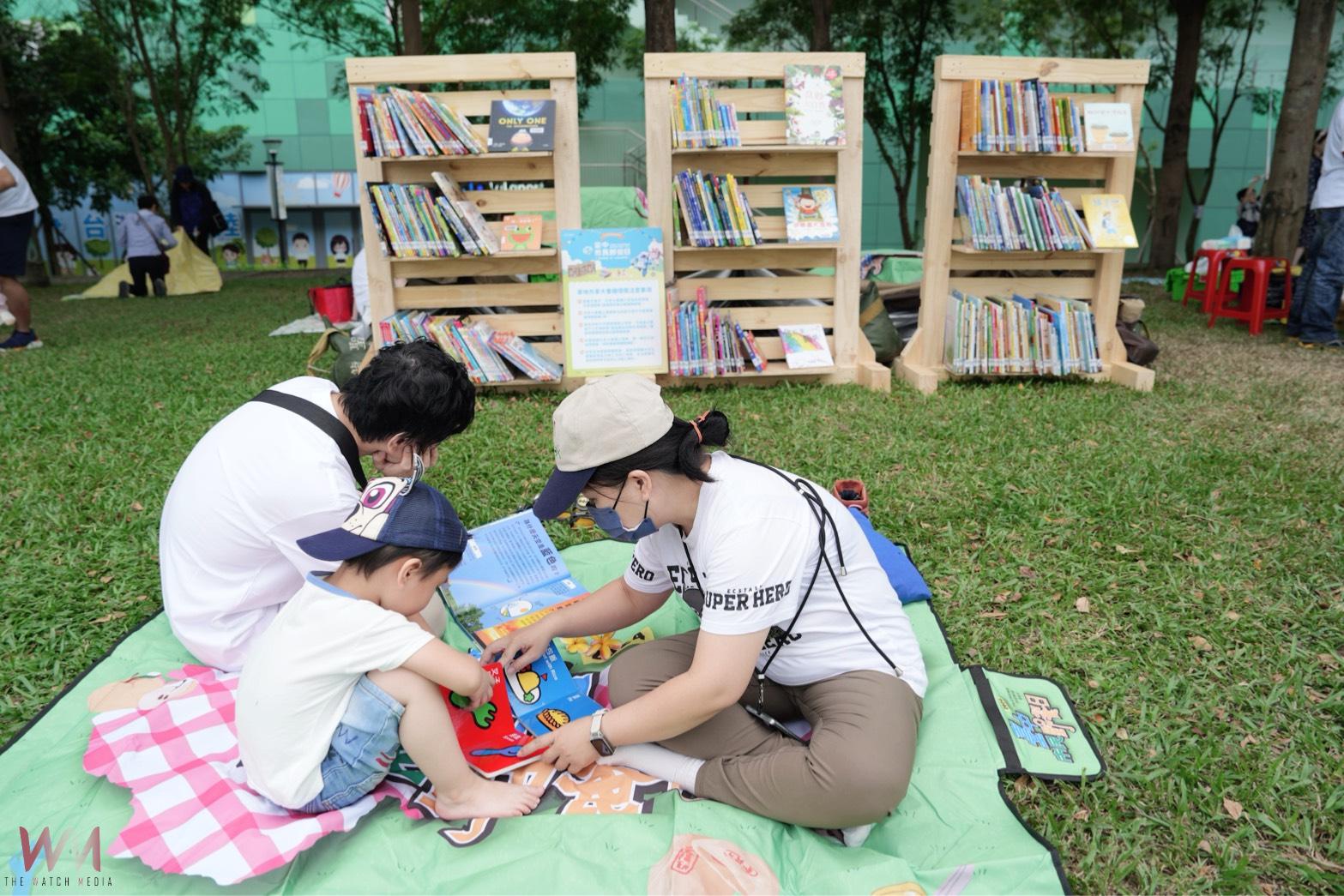 台中通野餐日人氣爆棚 數位局:東區湧泉公園超過8千親子同樂 - https://www.watchmedia01.com