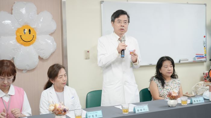 零距離照護更即時 部北紅燈鈴直連護理師秒回應 24 《圖說》鄭舜平院長表示將持續導入各項智慧醫療應用,打造更安全、高效與幸福的智慧職場。〈臺北醫院提供〉