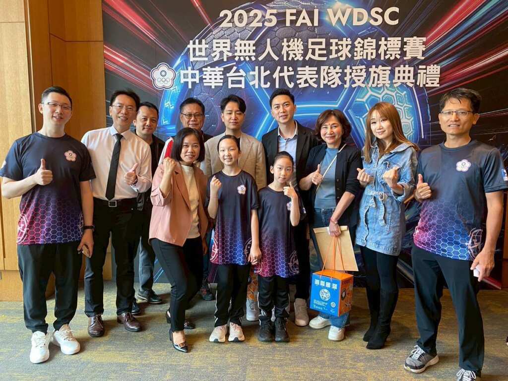 ▲明道中學黃歆恩入選中華台北代表隊,勇闖世界無人機足球錦標賽。(圖/明道中學提供)