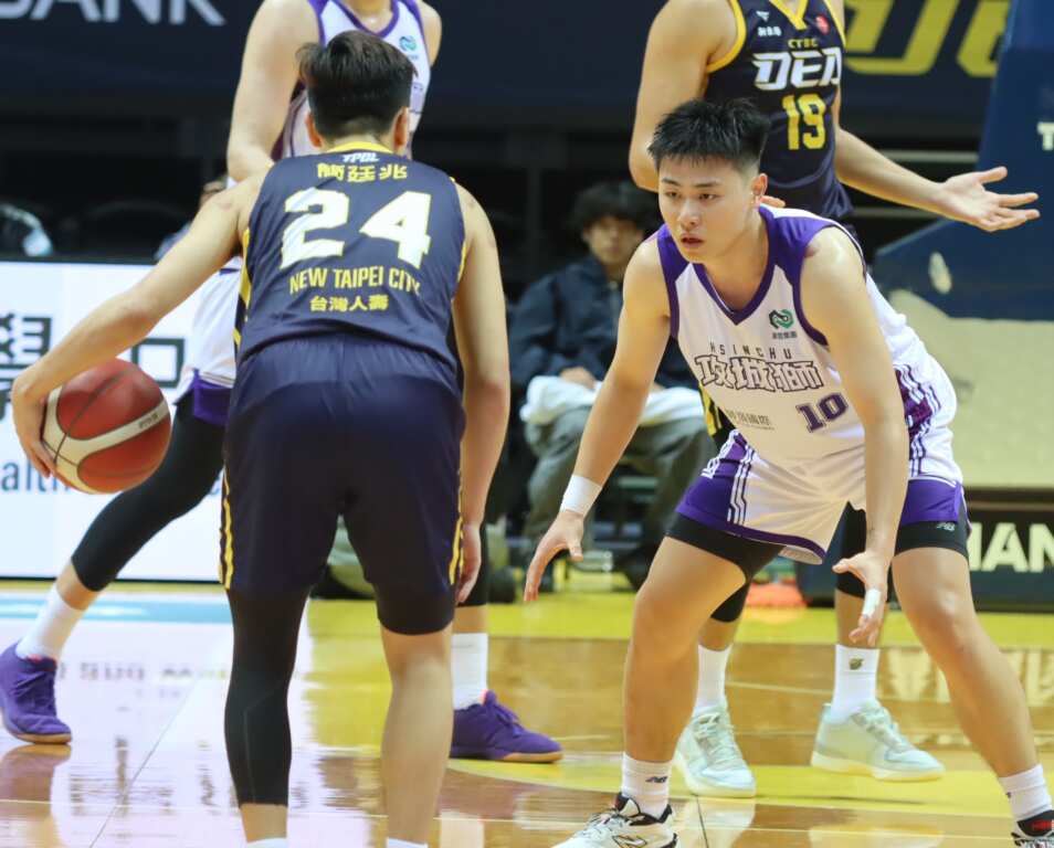 攻城獅隊選秀狀元劉丞勳，很有可能挑戰本季新人王。 (魏冠中攝影)