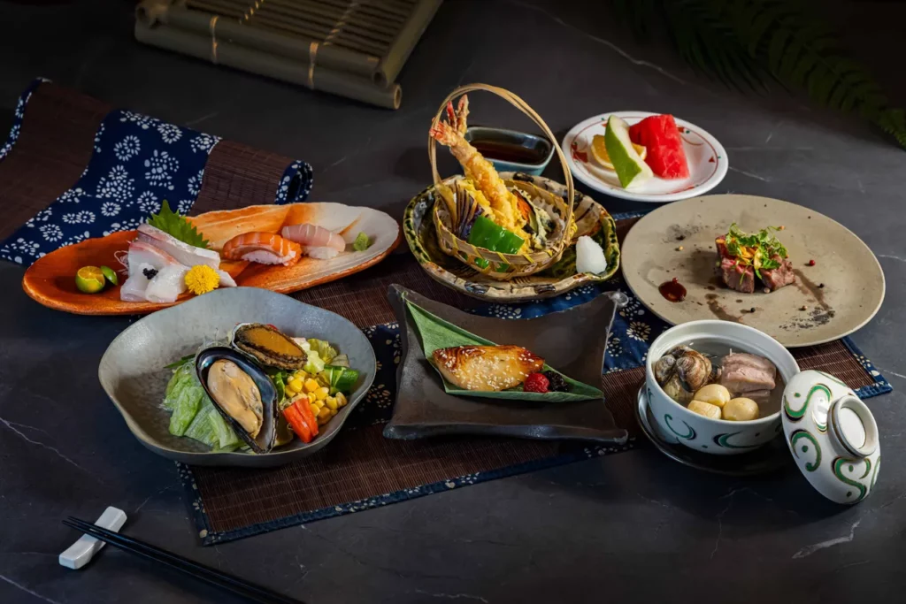 台北一館推出「冬令泡湯食旅」住房專案,含豐盛雙人自助早餐與順園精緻日式西京和食雙人晚餐。