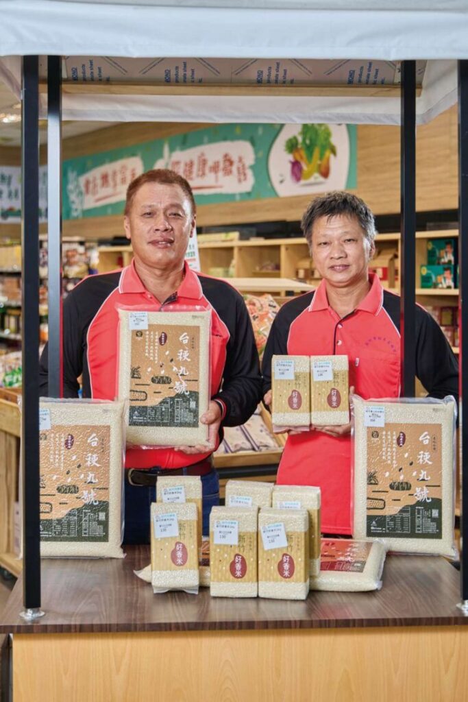 新竹在地稻農以創新品牌「好香米」打響城市農產名號,成為兼具品質與故事的在地伴手禮代表。(圖/記者林家嘉翻攝)