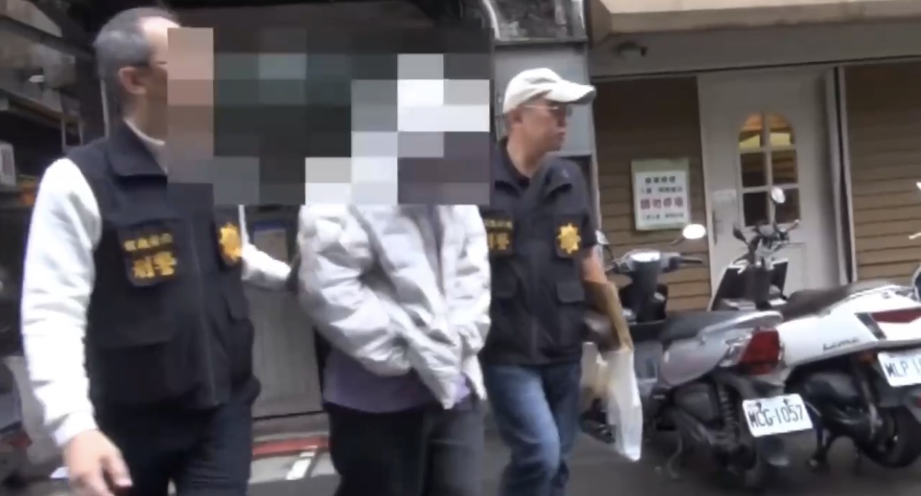 警方拘提鍾嫌。(記者徐煜勝翻攝)
