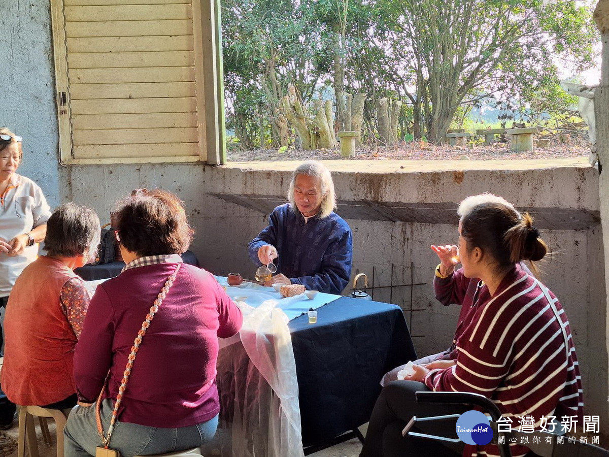 巡田祭歡迎親子參與。(名間鄉產業觀光發展協會提供)