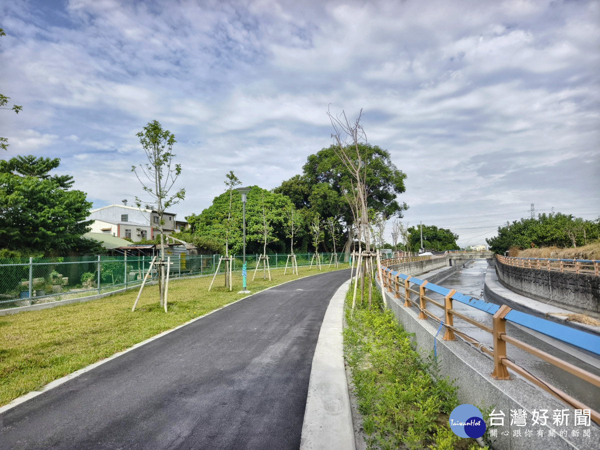 打通八堡一圳29公里水岸廊道斷點 ,二水鄉硯墨之道正式啟用。圖/彰化縣政府提供