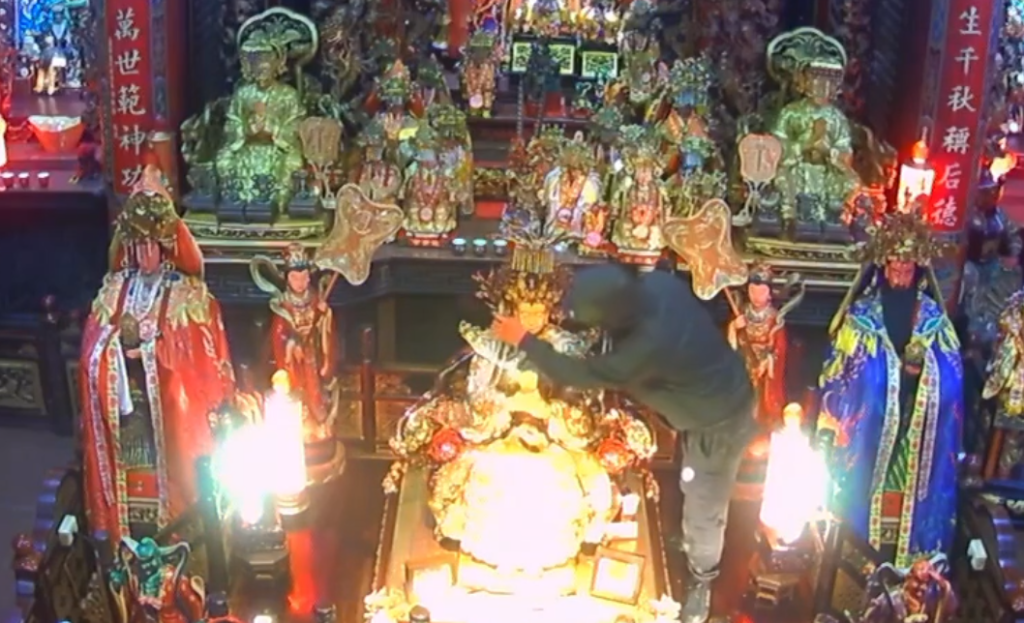 南方澳進安宮「寶石珊瑚媽祖」聖物遭竊損失逾3千萬! 廟方po文:-盼正義早日彰顯