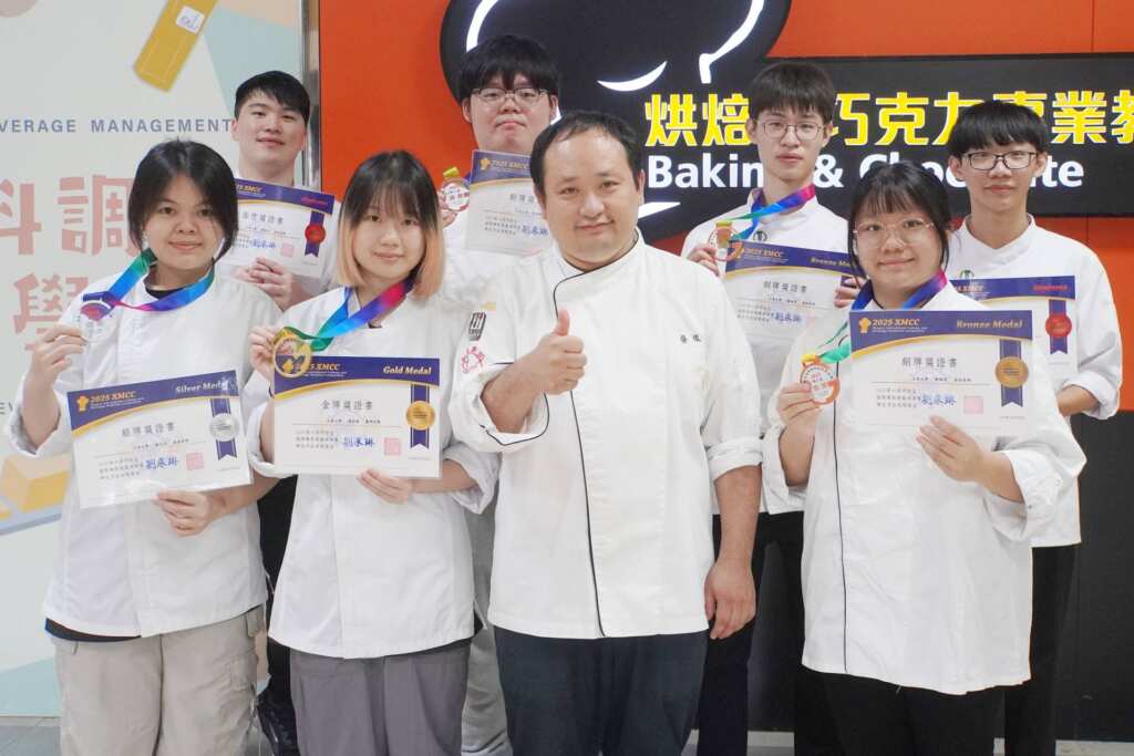 ▲大葉大學烘焙學程榮獲明新盃1金1銀3銅2佳作。（記者林明佑翻攝）