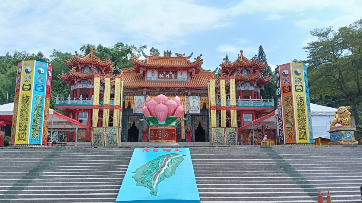 萬佛齊聚祈國泰民安　高雄內門紅面觀音補財庫法會香火鼎盛