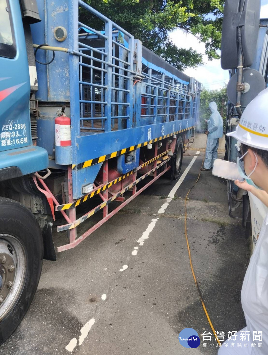 新竹肉品市場每日持續清潔、消毒。