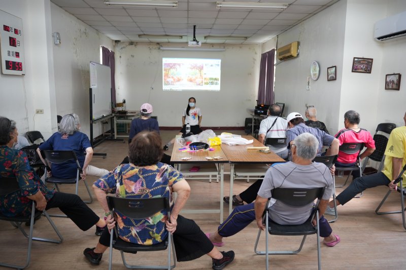 屏縣77文健站佈建率全國居冠 發展夜間關懷、互助共融 落實文化照顧