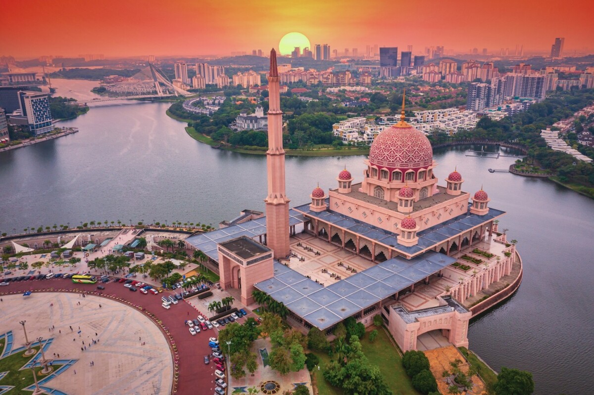 Aerial,view,of,putra,mosque,with,putrajaya,city,centre,with