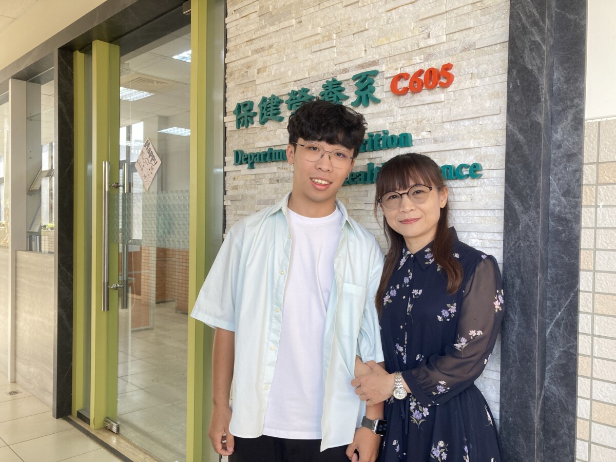 母子同窗傳佳話  輔英保營系「學伴檔」以營養專業傳承健康力