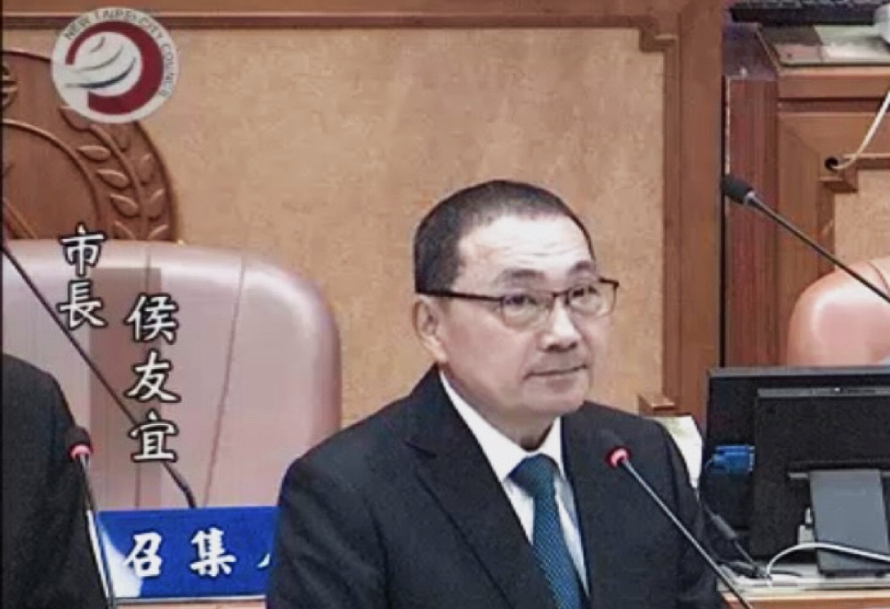 偏鄉教育、長照醫療與電子煙受關注 侯友宜議會直球回應 236 248251106a04