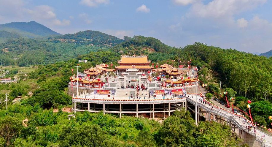 ▲南安鳳山寺位於泉州南安市詩山鎮文章山麓有「閩南宗教第一道場」稱譽。