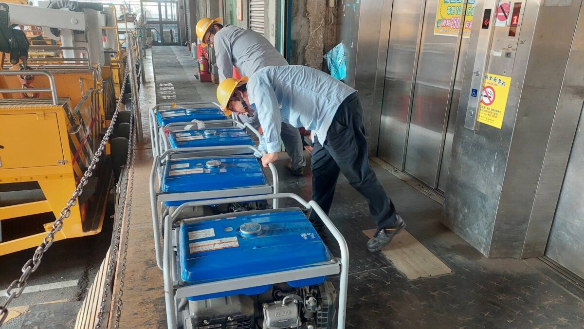 台電嘉義區營業處因應鳳凰颱風侵台，第一時間已啟動防颱整備機制，確保颱風期間供電穩定與民眾安全。（圖/台電提供）