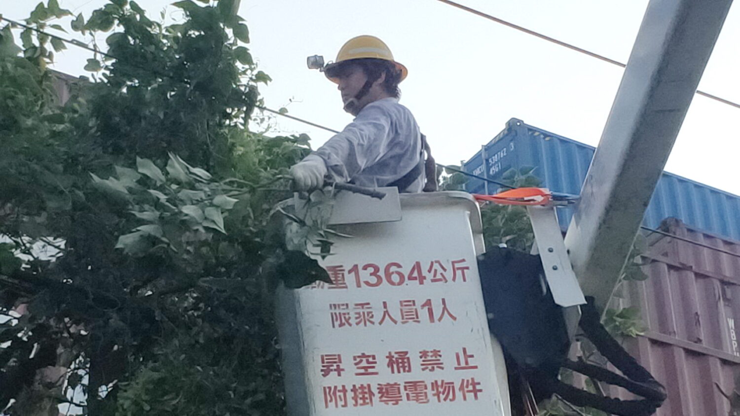輕颱鳳凰步步逼近南台灣 台電高雄區處全力戒備防颱