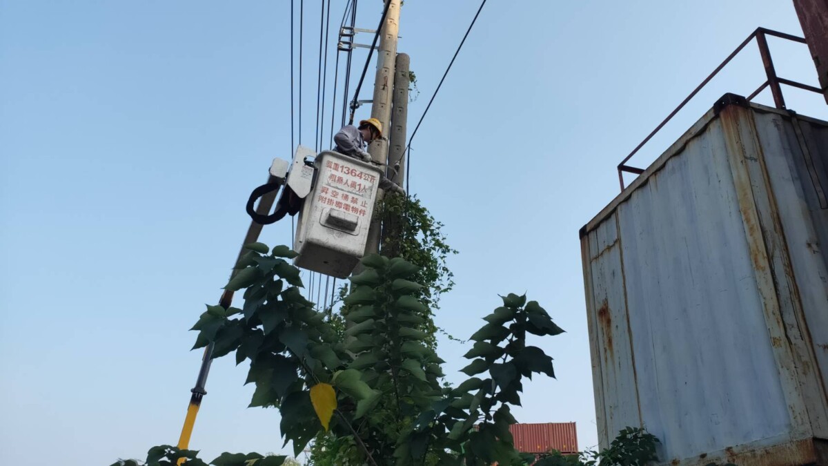 輕颱鳳凰逼近南台灣　台電高雄嚴陣以待全力防護