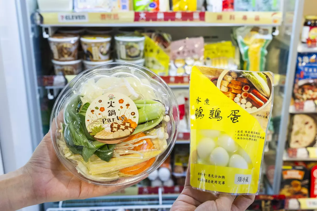 吃鍋必加的蔬菜以有機小白菜、青江菜、高冷高麗菜及杏鮑菇等最受歡迎,在降溫吃鍋需求增加及有機蔬菜大幅擴店導入至近4,000家門市的帶動下,蔬菜類別業績年增近2倍。