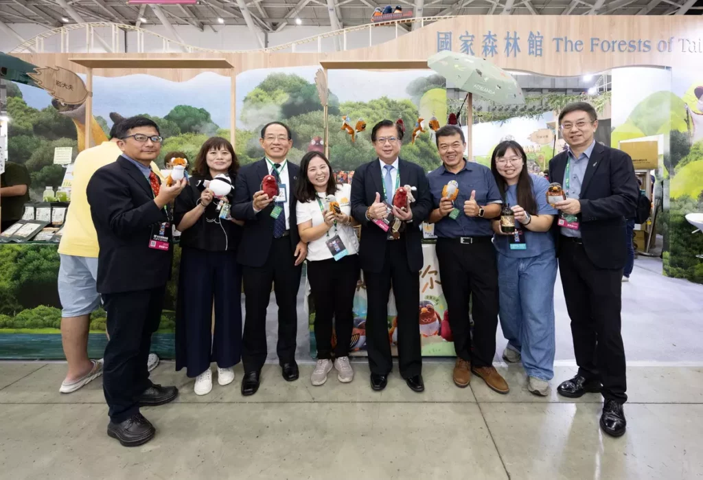 邀請熱愛自然、關注山林永續的民眾一起走進「森活樂園」,認識這些充滿臺灣山林故事的森林系商品,以行動支持山村綠色產業。