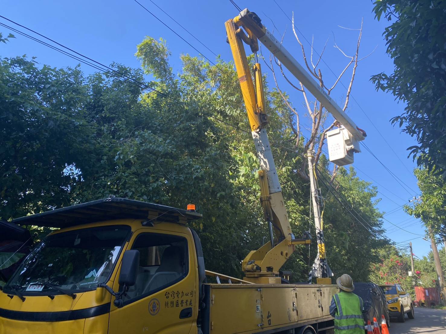 鳳凰颱風侵台機率大增 台電桃園區處超前部署 853405 0