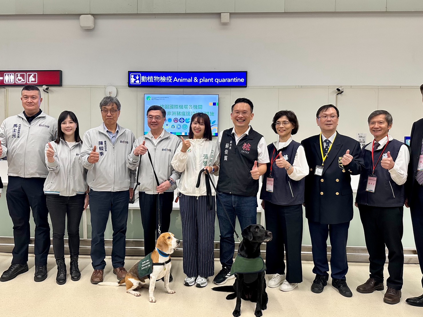 卓榮泰視察桃機邊境防疫 蘇俊賓籲中央同步部署3大戰場 206 卓榮泰視察桃機邊境防疫 蘇俊賓籲中央同步部署3大戰場 205