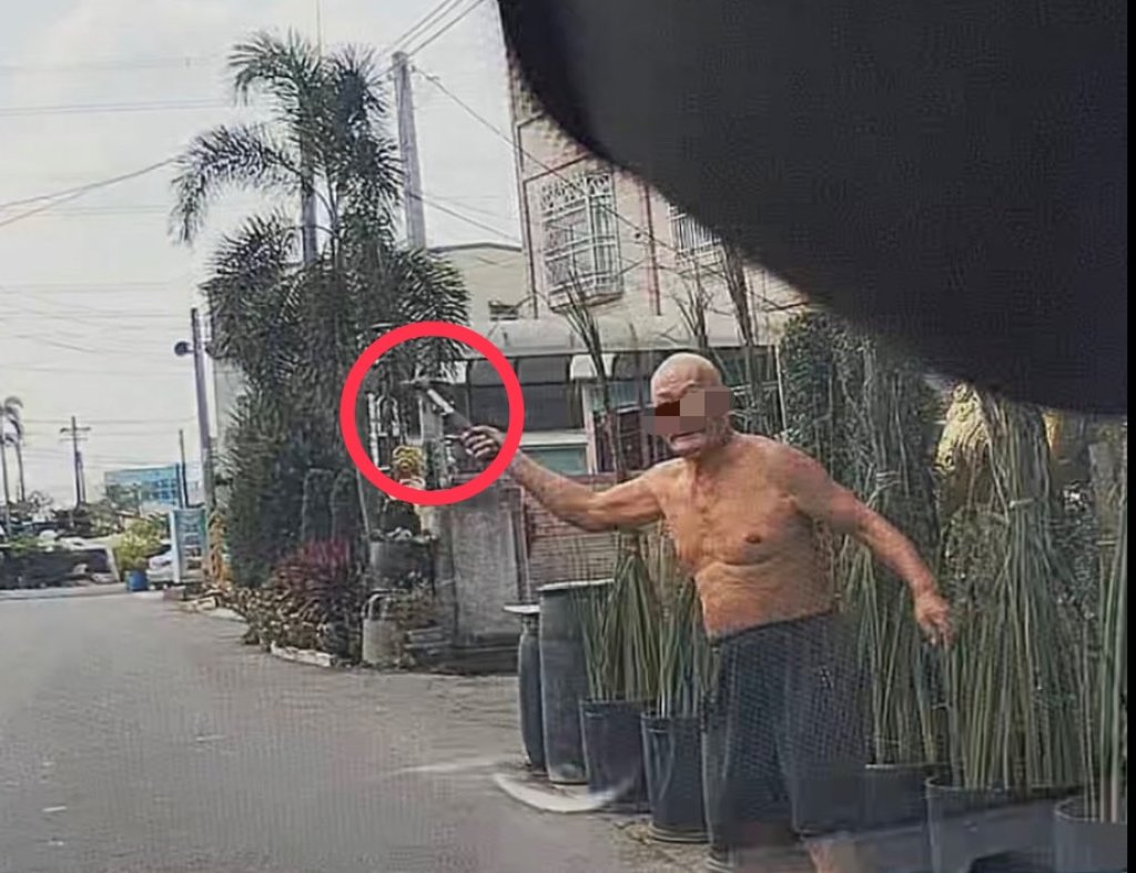 路竹驚見「赤膊鐵錘男」徘徊街頭!-居民嚇壞報警