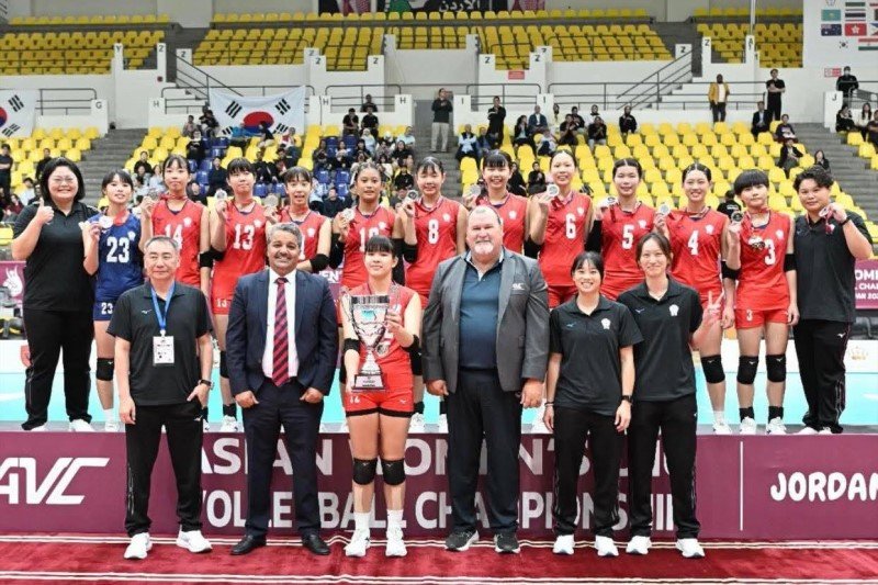 台中教練、選手力量大爆發！助中華隊勇奪亞洲U16女子排球錦標賽銀牌