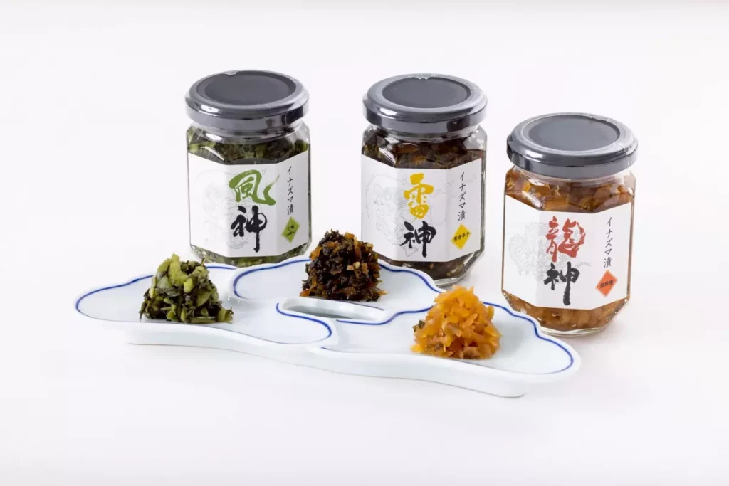 使用在地新鮮蔬菜與古法製成、爽脆可口的丸長食品漬物