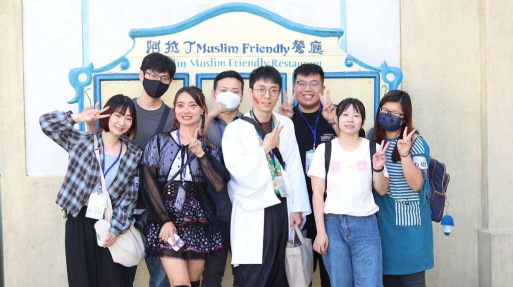 ▲活動運用六福村主題遊樂園阿拉丁餐廳場域進行情感教育趣味互動。