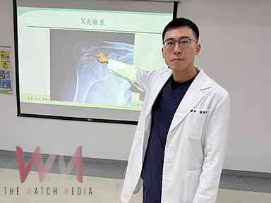 右手痛到無法舉起 嘗試體外震波治療 回工作崗位輕鬆操刀設計髮型 - https://www.watchmedia01.com