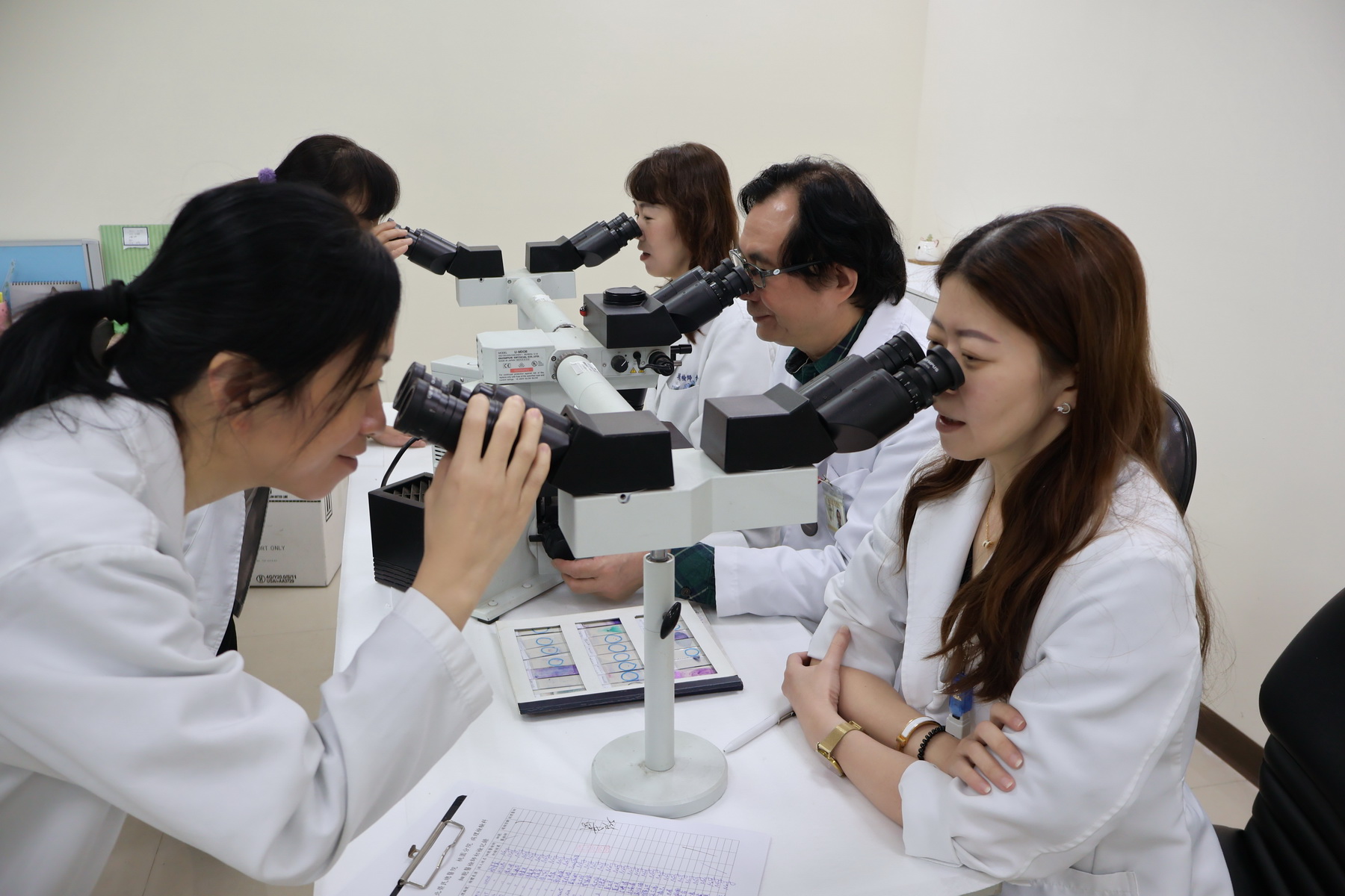 溫馨醫療再進化 桃榮精準病理檢驗智慧型實驗室啟用 展現三十年深厚實力 - https://www.watchmedia01.com