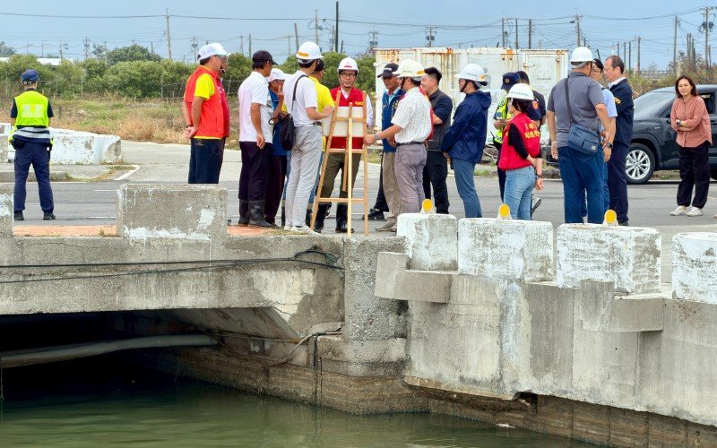 高雄嚴防鳳凰颱風 陳其邁視察永安排水 確保防汛準備順暢
