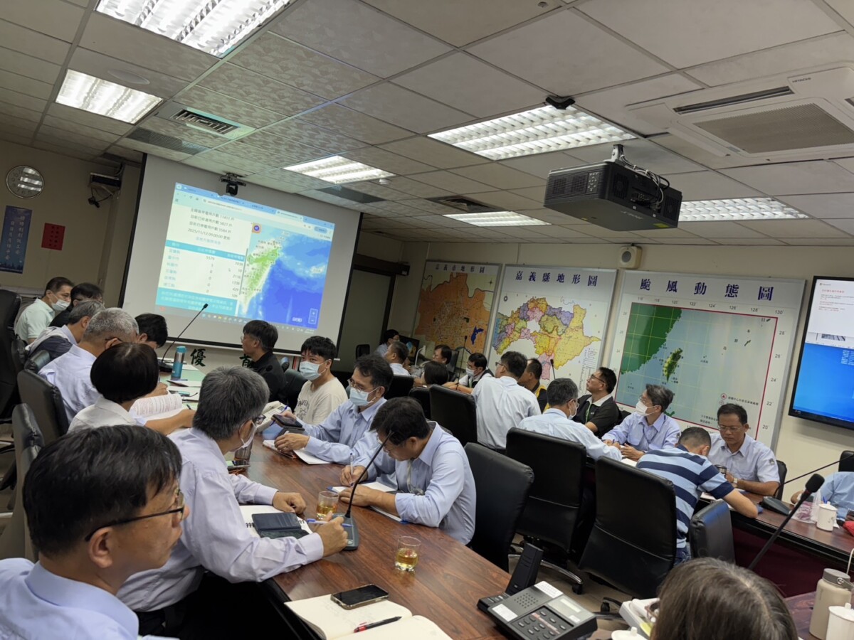 台電嘉義區營業處為確保颱風期間電力供應穩定與搶修應變即時,全力守護民眾用電安全與權益。(圖/台電嘉義區處提供)