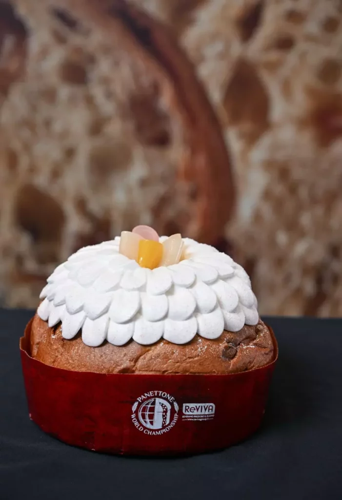 創新Panettone 搭配義式冰淇淋 盤式甜點運用台灣精緻水果,還加入東方美人茶香。(慧強實業有限公司、I love Italy by Giovanna 提供)