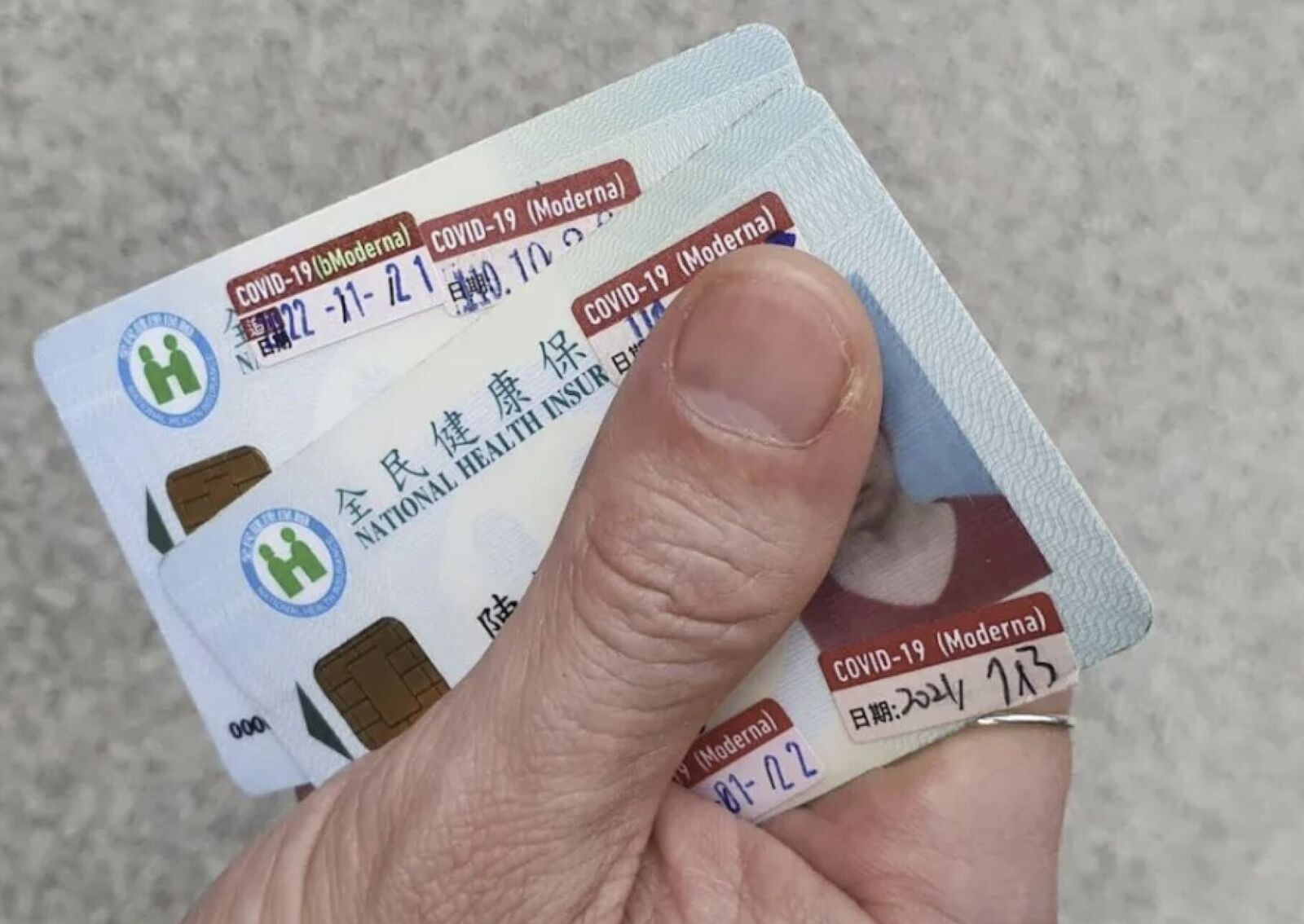鳳凰颱風雖快閃仍致災 健保宣布開放「無健保卡就醫、領藥」 240 鳳凰颱風雖快閃仍致災 健保宣布開放「無健保卡就醫、領藥」 239