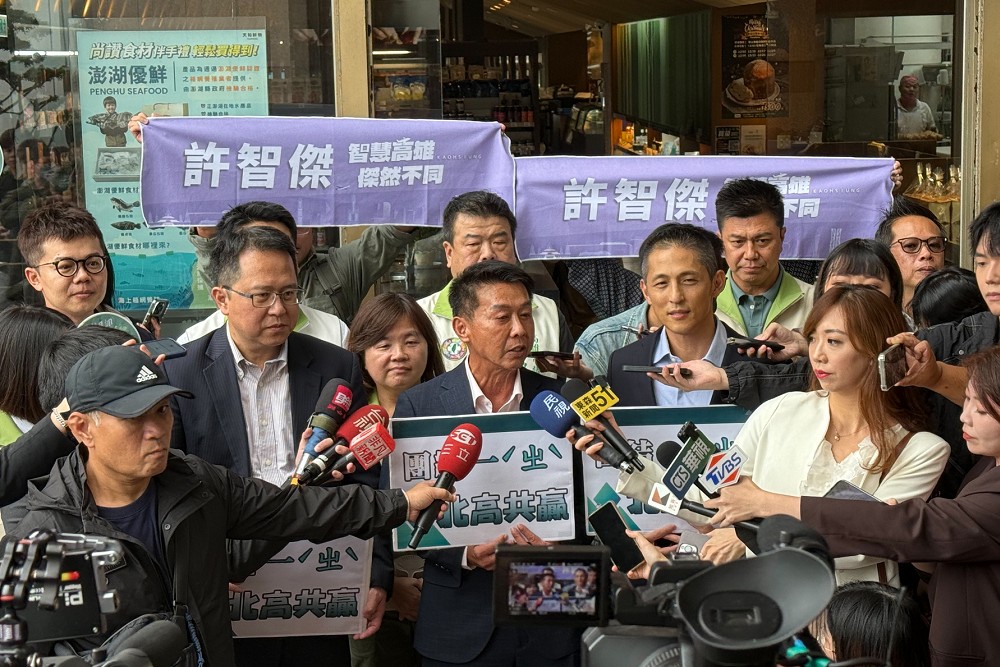 吳怡農現身支持 許智傑期待北高連線提政見 270 吳怡農現身支持 許智傑期待北高連線提政見 269