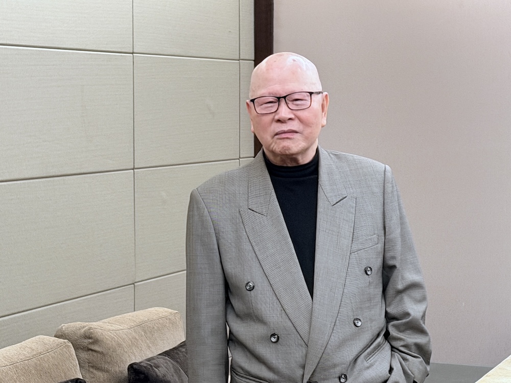 【有影】年輕成何志偉優勢 桃園老縣長許信良認為「年輕、關心弱勢」是關鍵 226 cnews124251113a04