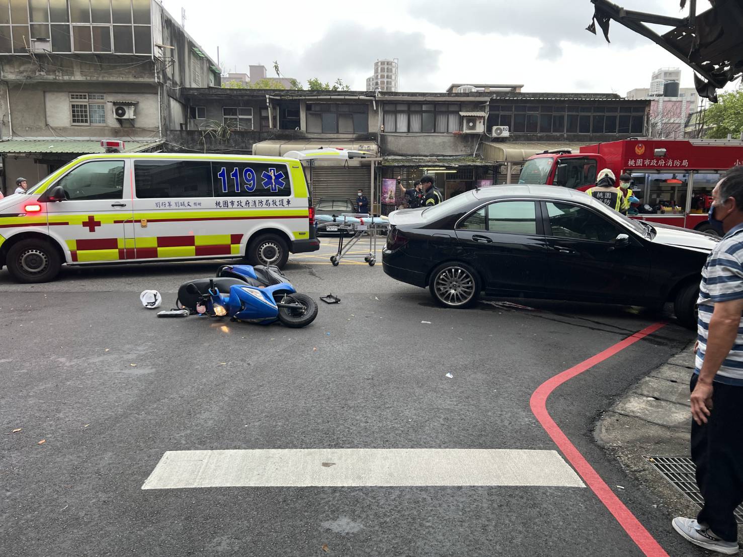 桃園騎士遭左轉轎車猛撞身亡 網急尋行車紀錄器找真相 2362188 0