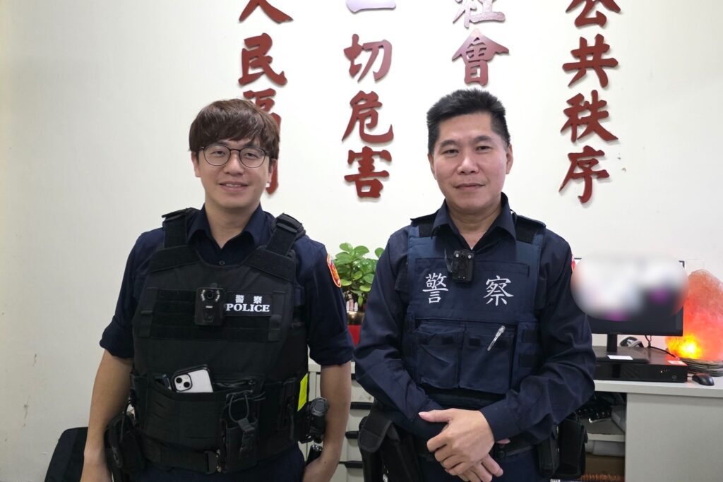 九旬迷失老嫗雨中外出 基暖警協助返家 29 MEITU 20251114 163419854